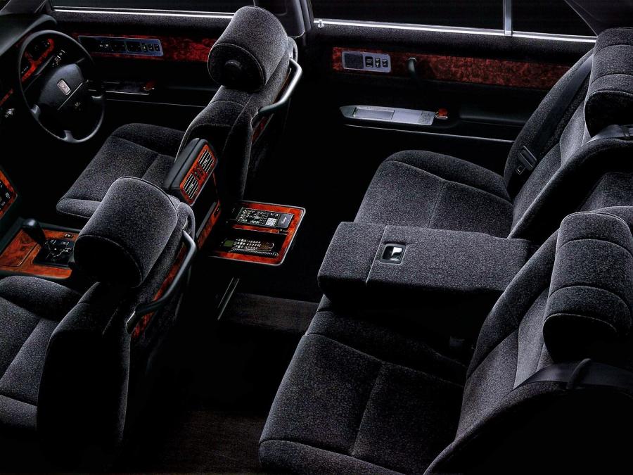  Toyota Century GZG50 1997 года  (фото 8 из 10)